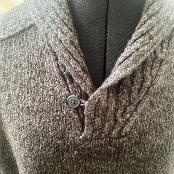 Northwest Territory Grey Sweater - Men's Medium - Picture 4 of 10